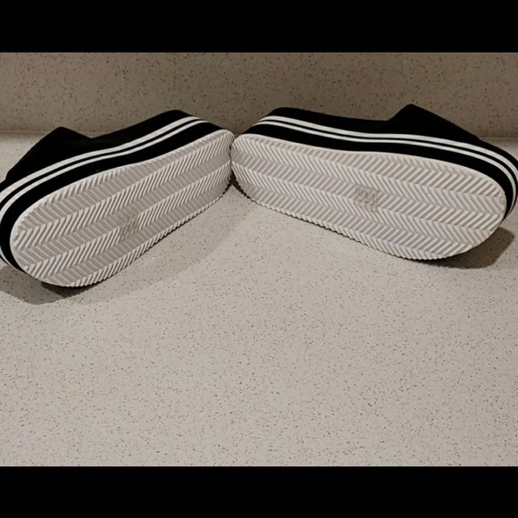 New Aldo Doemma Platform Slides. Size 11. - Picture 5 of 6